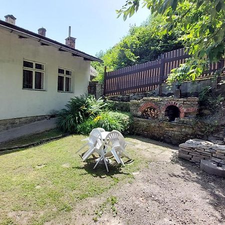 Ubytovani Pod Hradbami Nové Město nad Metují Exterior foto