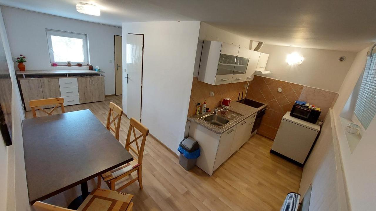 Ubytovani Pod Hradbami Nové Město nad Metují Exterior foto
